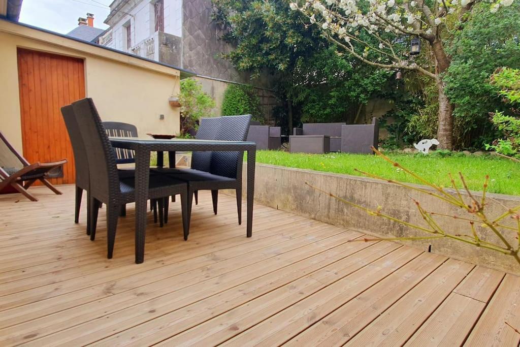 Maison De Charme Avec Vue Mer تروفيي سور مير المظهر الخارجي الصورة